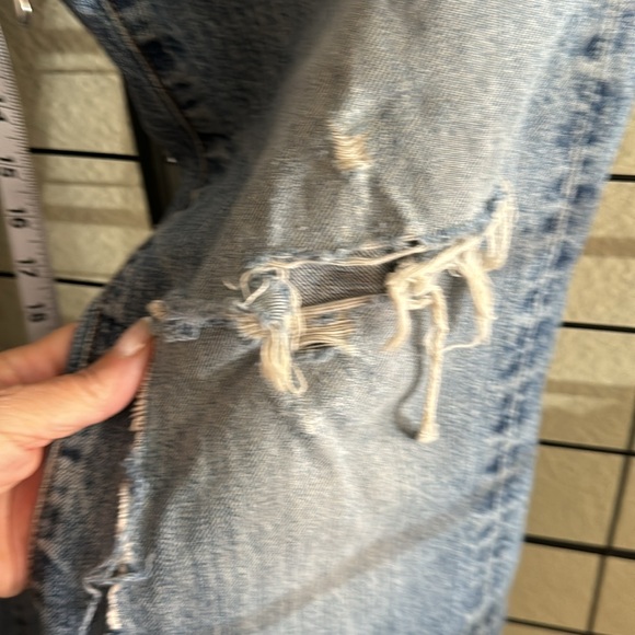 Lucky Brand distressed jeans - Picture 8 of 12